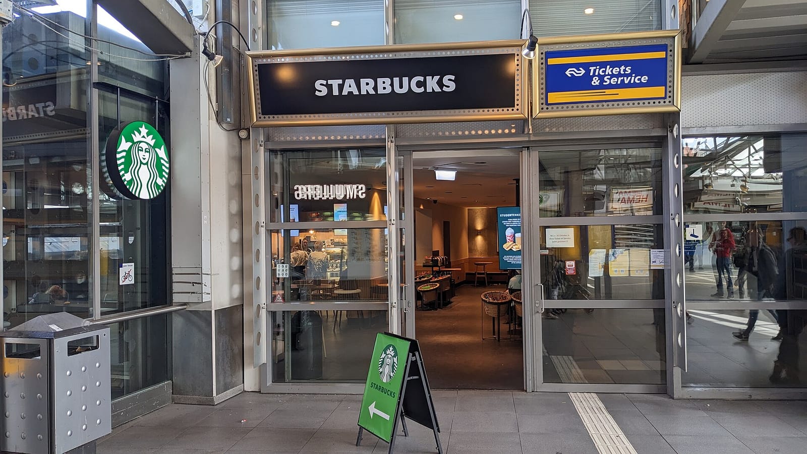Starbucks photo 4