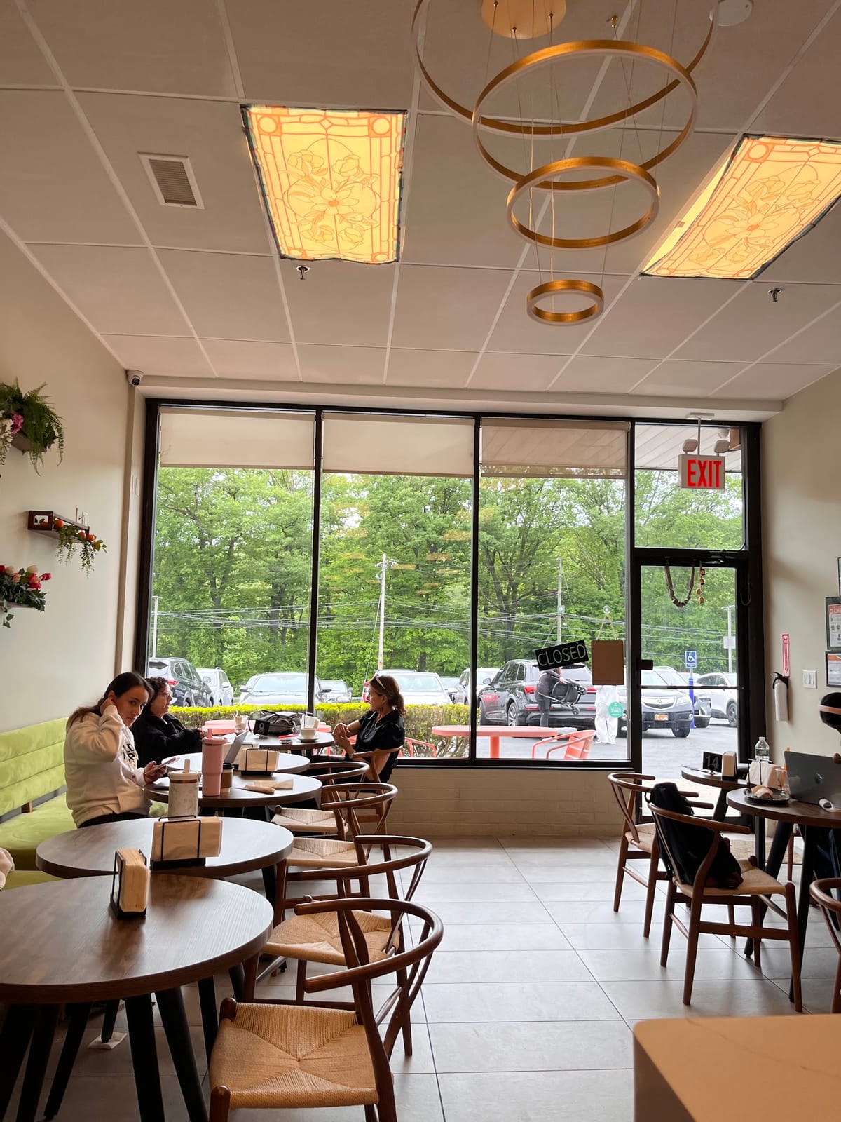 Momo's Cafe