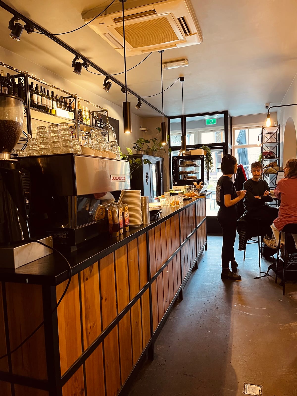Daen's Café
