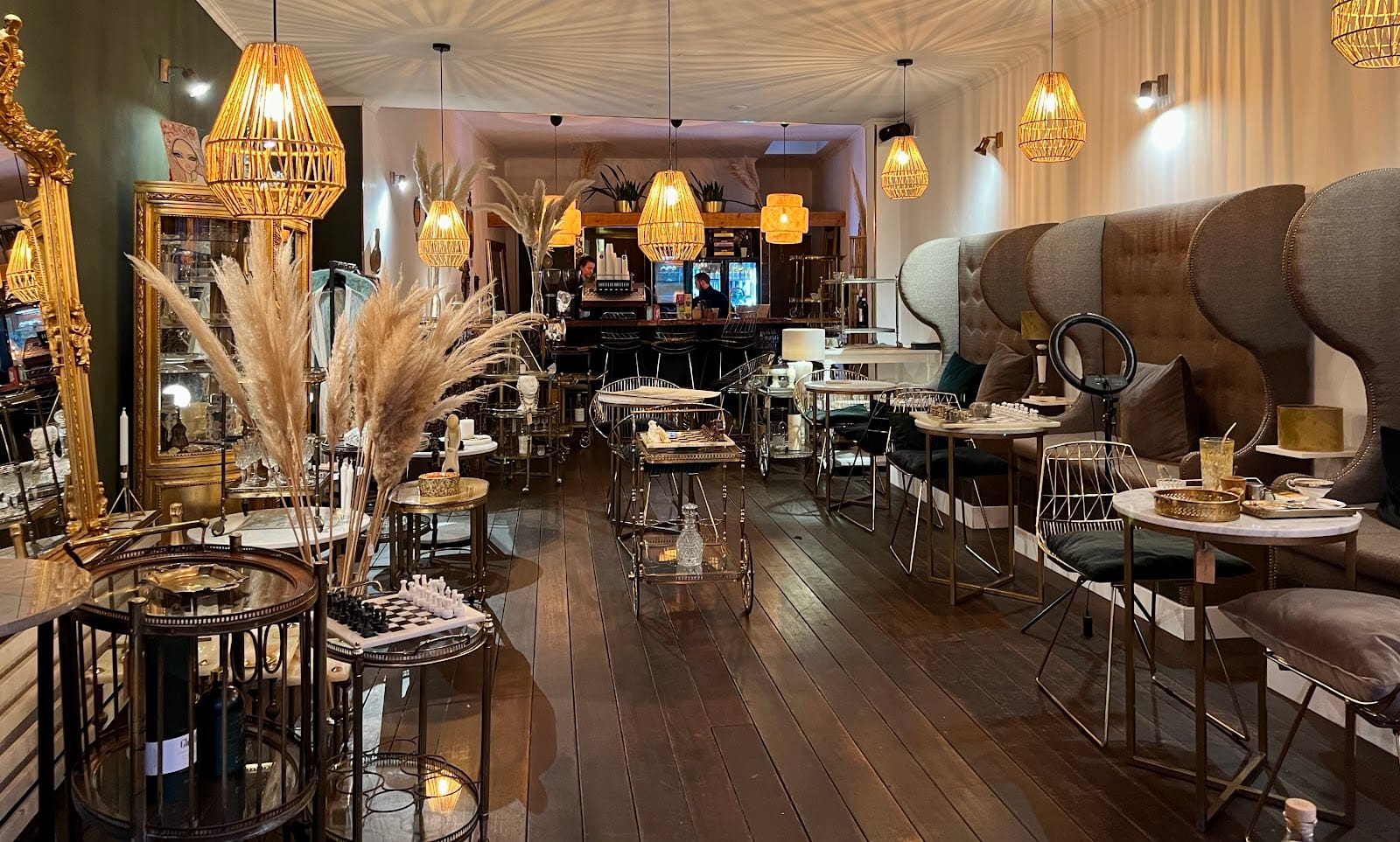 La Bohème Boutique Café