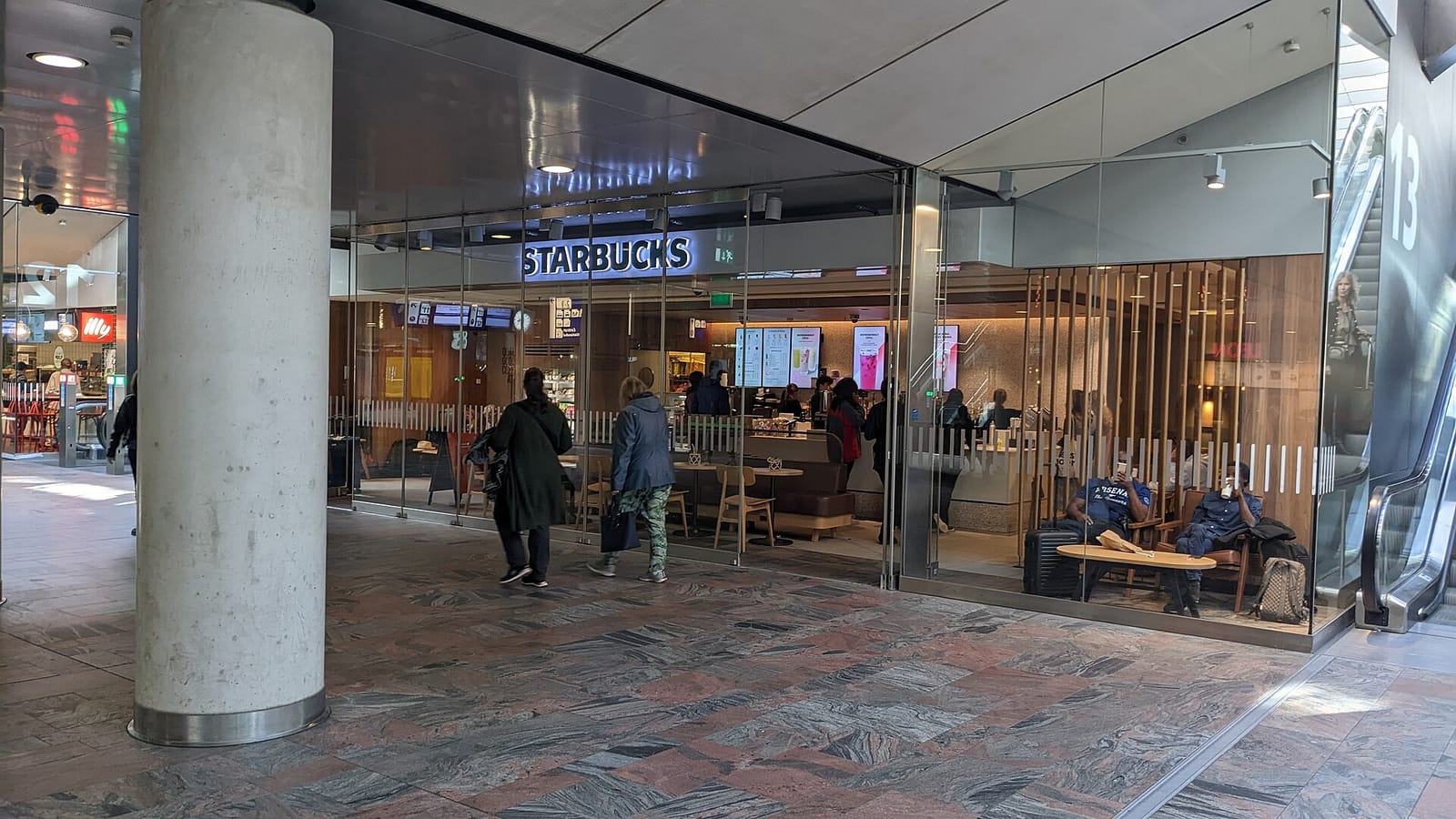 Starbucks photo 4