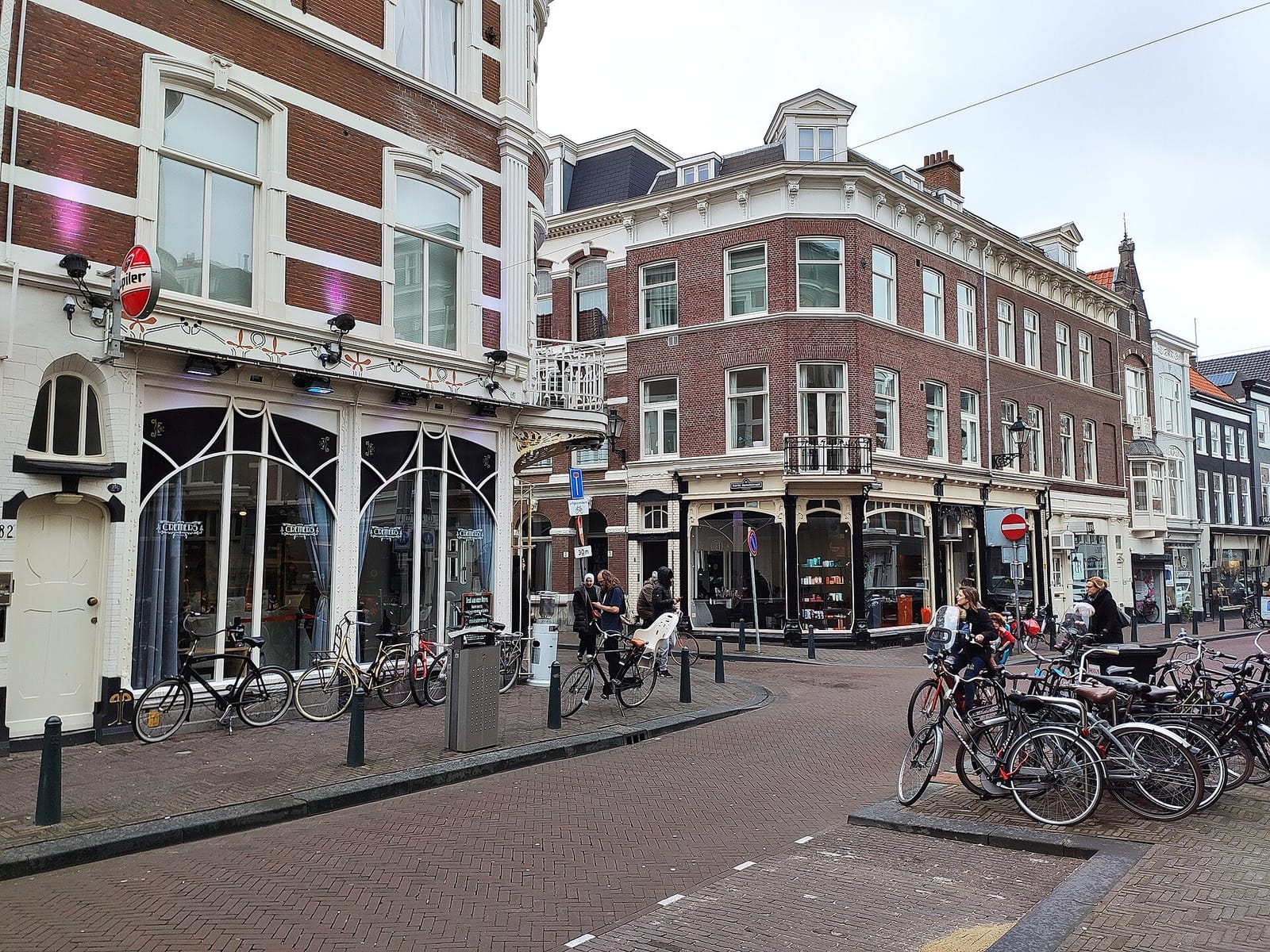 Friet District photo 3