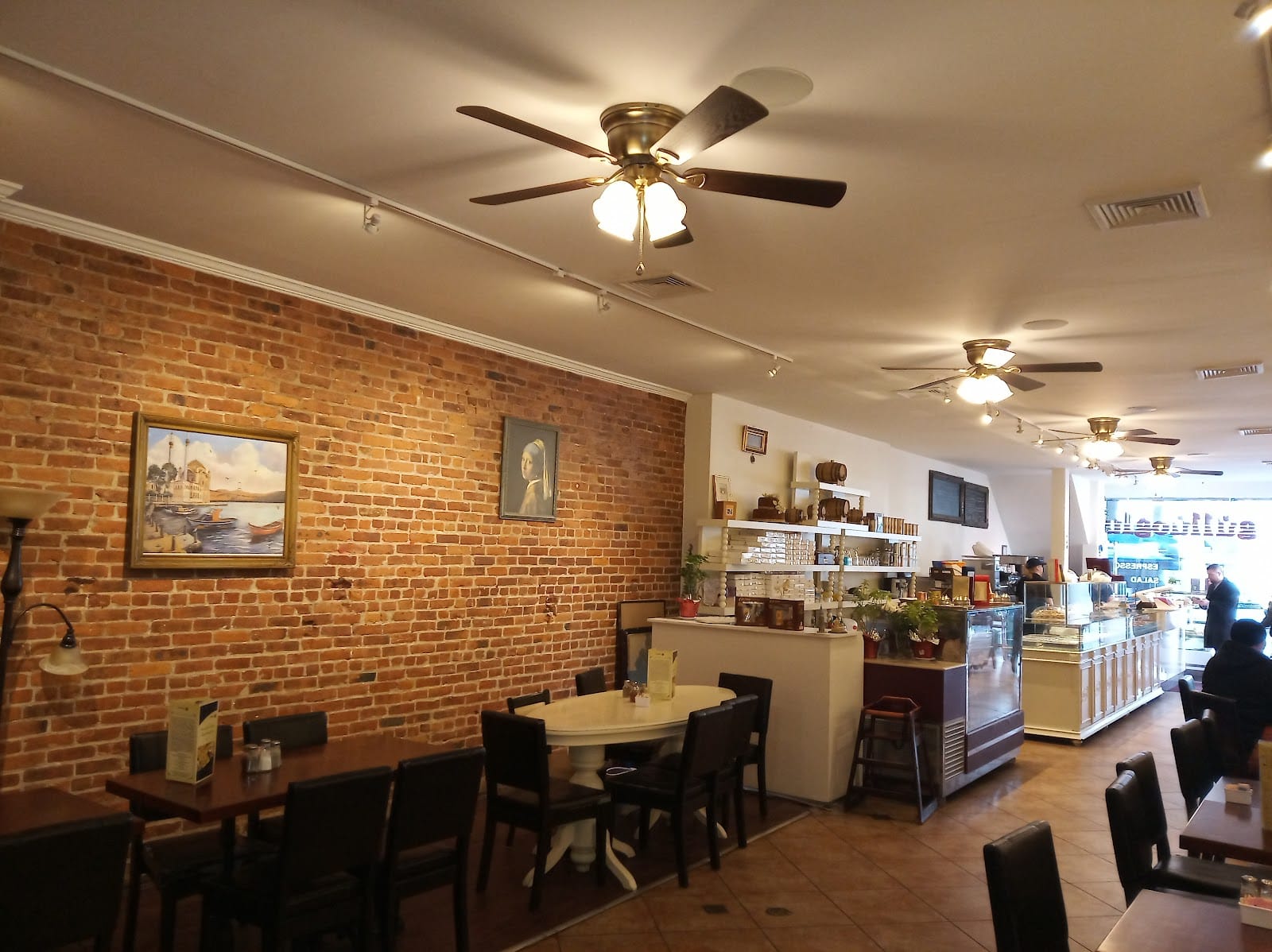 Gulluoglu Baklava & Cafe