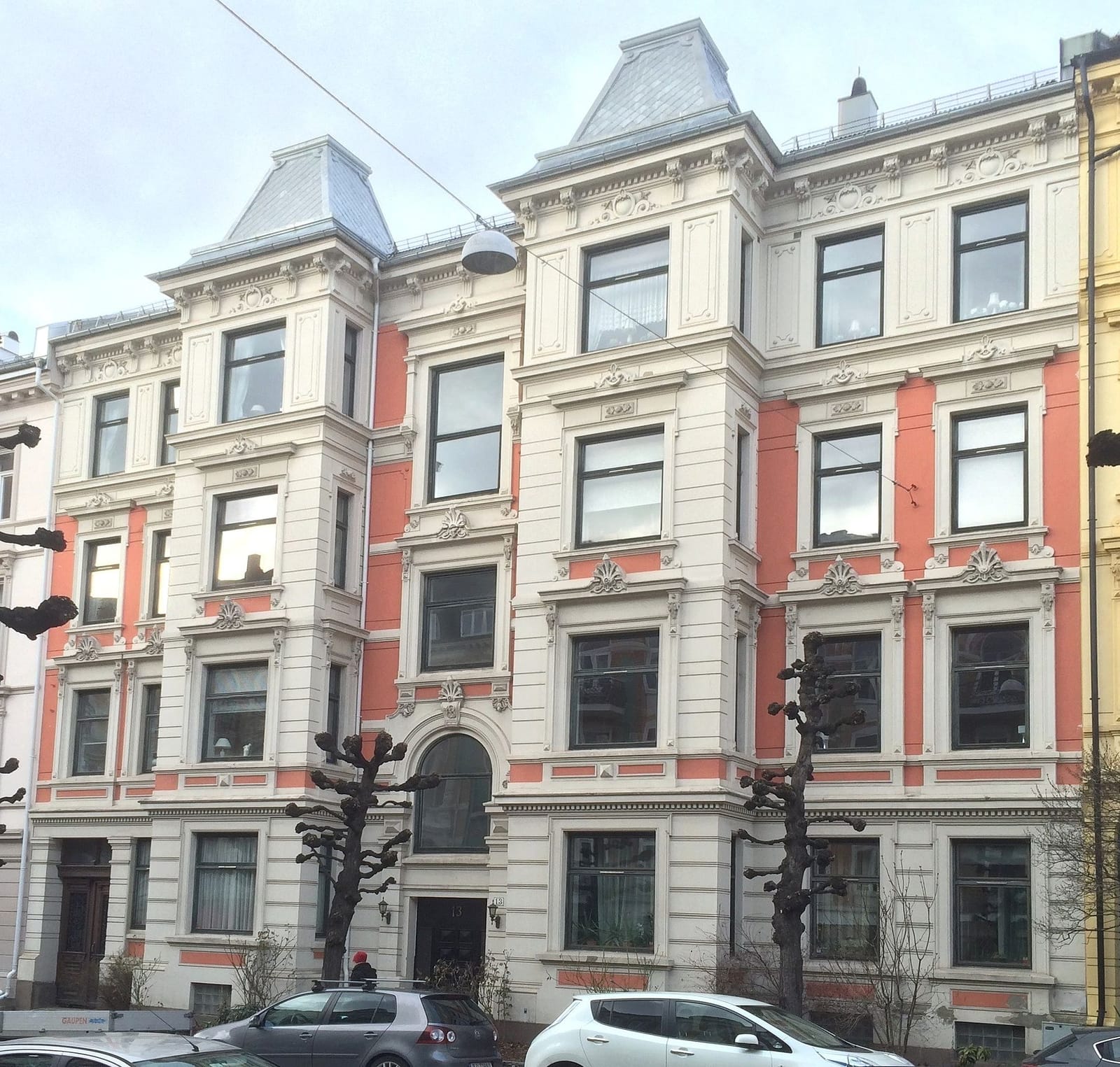 Oslo Raw photo 4