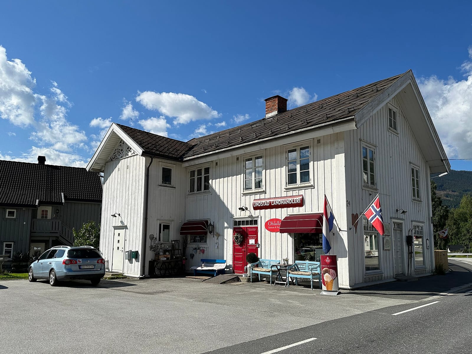 Ohlalla Sjokola, Kafe & interiør