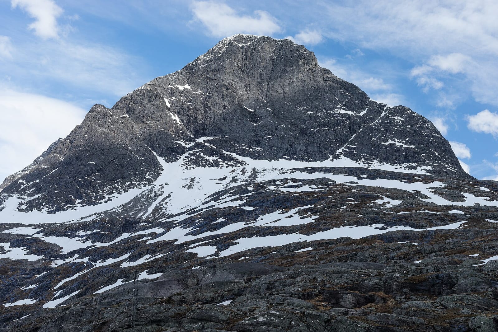 Trollstigen photo 3