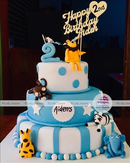 Cake station photo 2