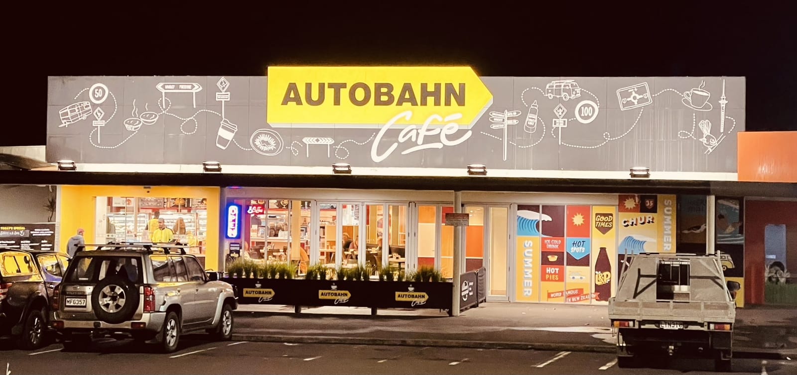 Autobahn Café Bombay photo 7