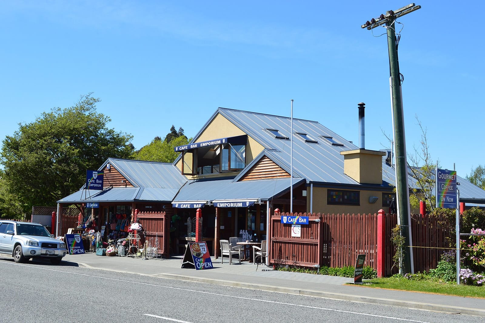 Route 72 Cafe Bar Emporium photo 3
