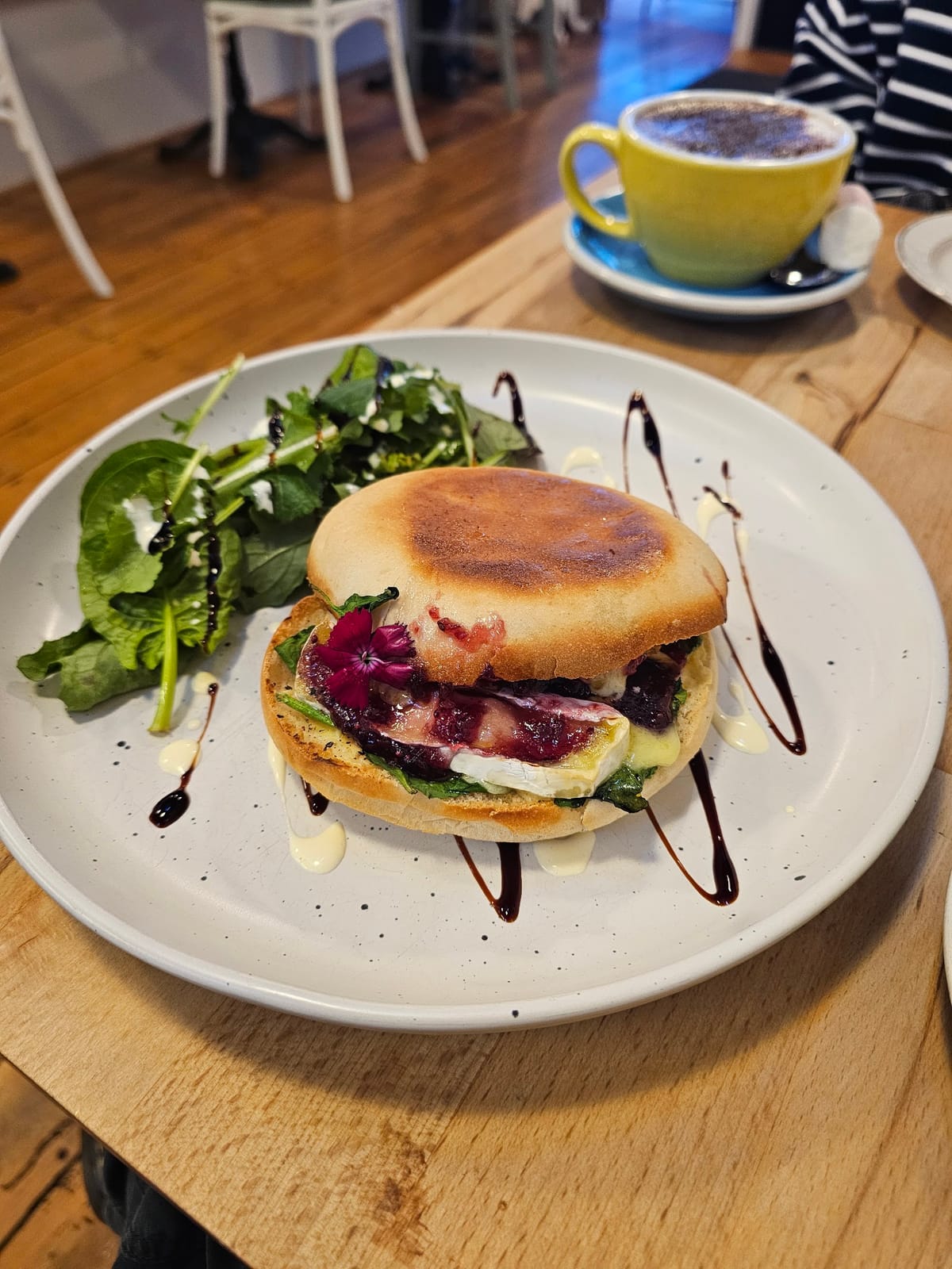 Ellaberry Cafe