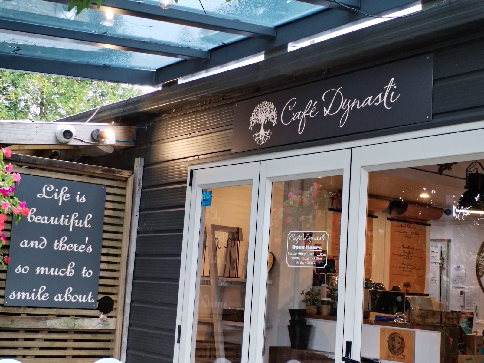 Cafe Dynasti