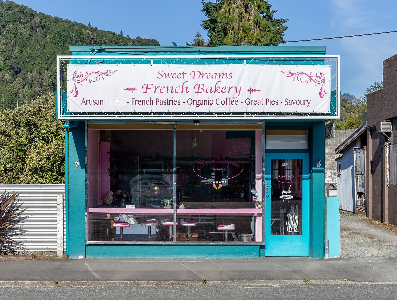 Tutaki Bakery Food Truck photo 4