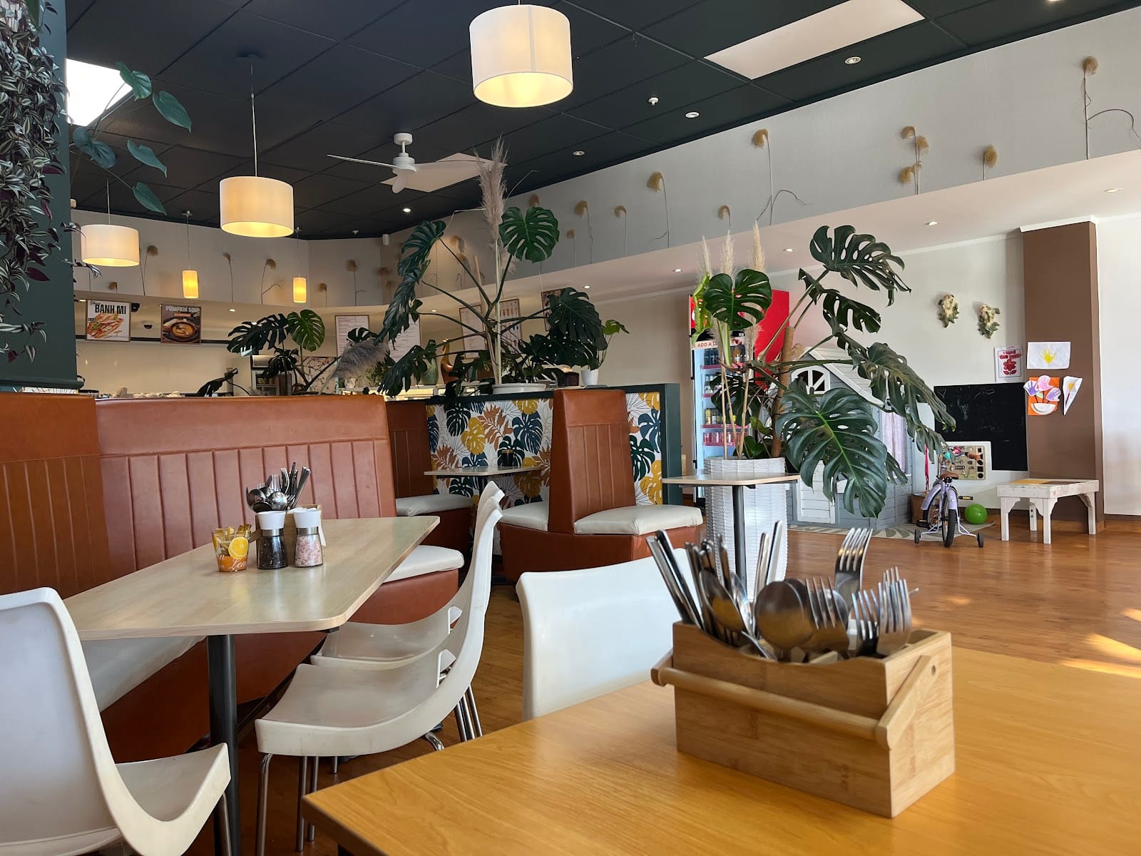 Lotus Cafe
