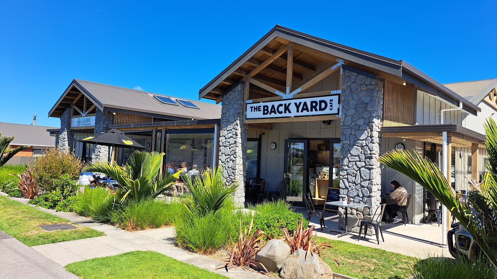 Backyard Cafe