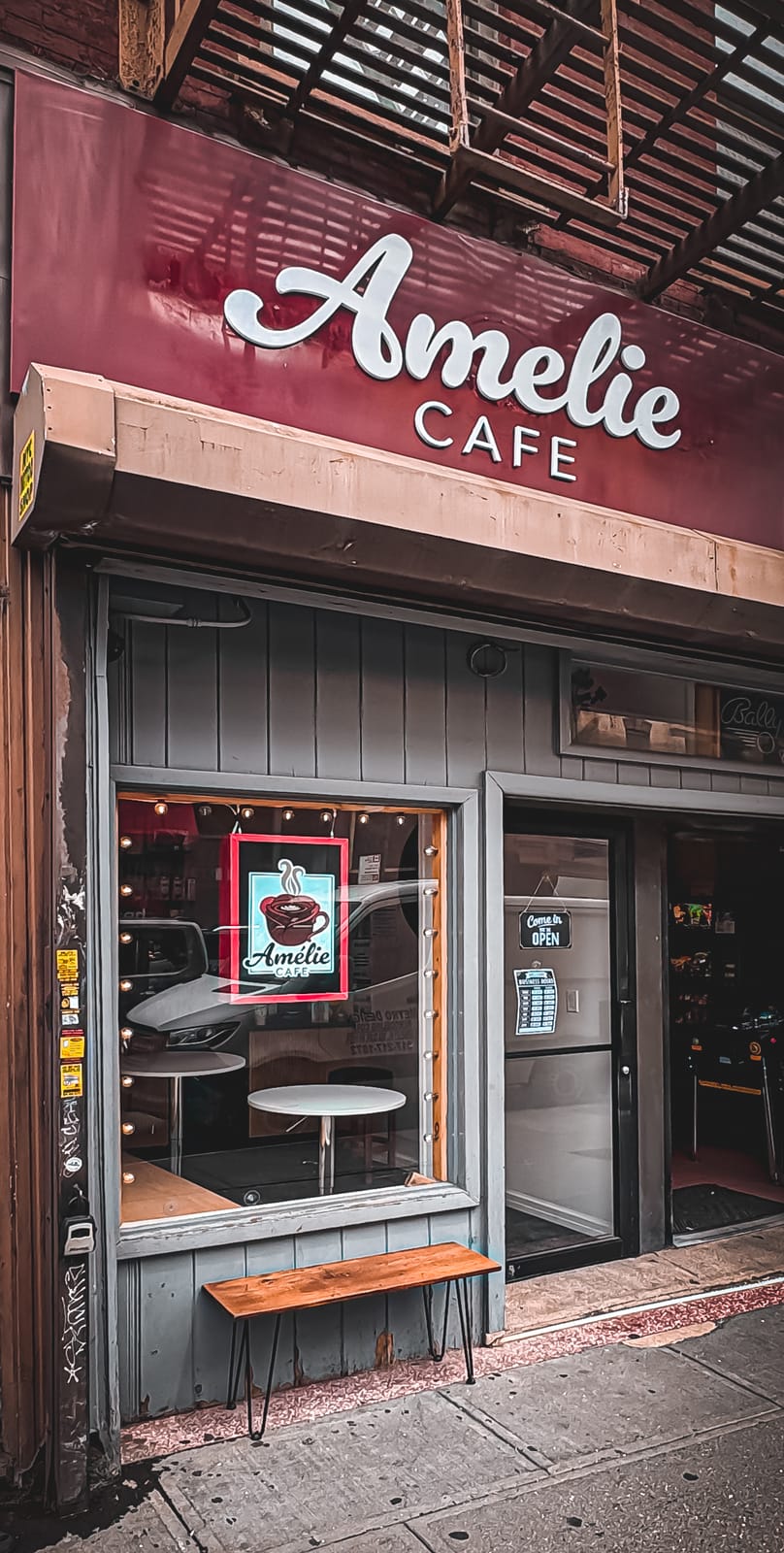Amelie Cafe