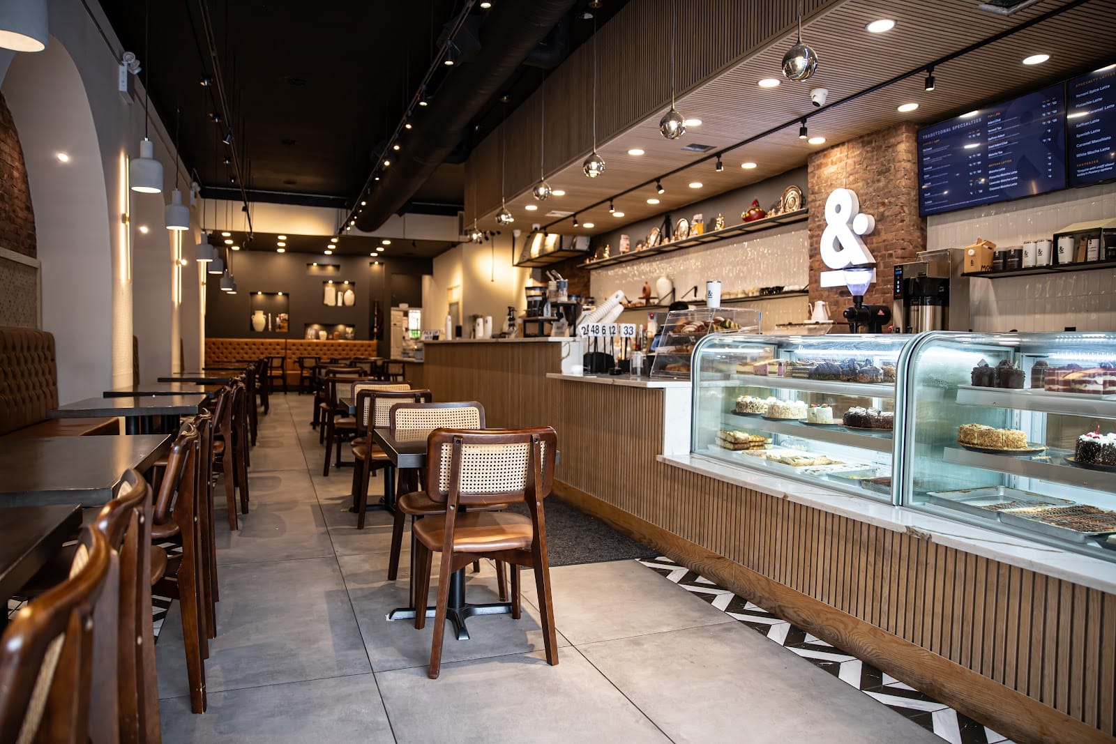 Moka & Co