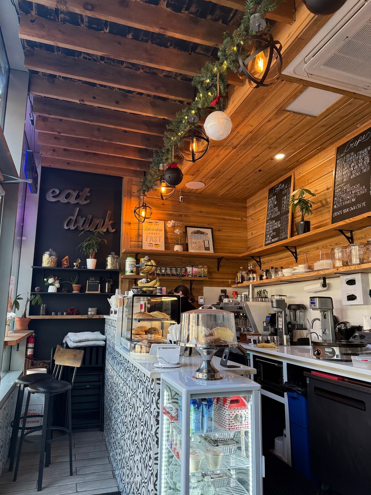 Eli’s Cafe & Creperie