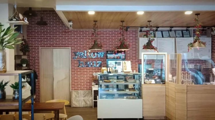 Coffee at Yellow Hauz