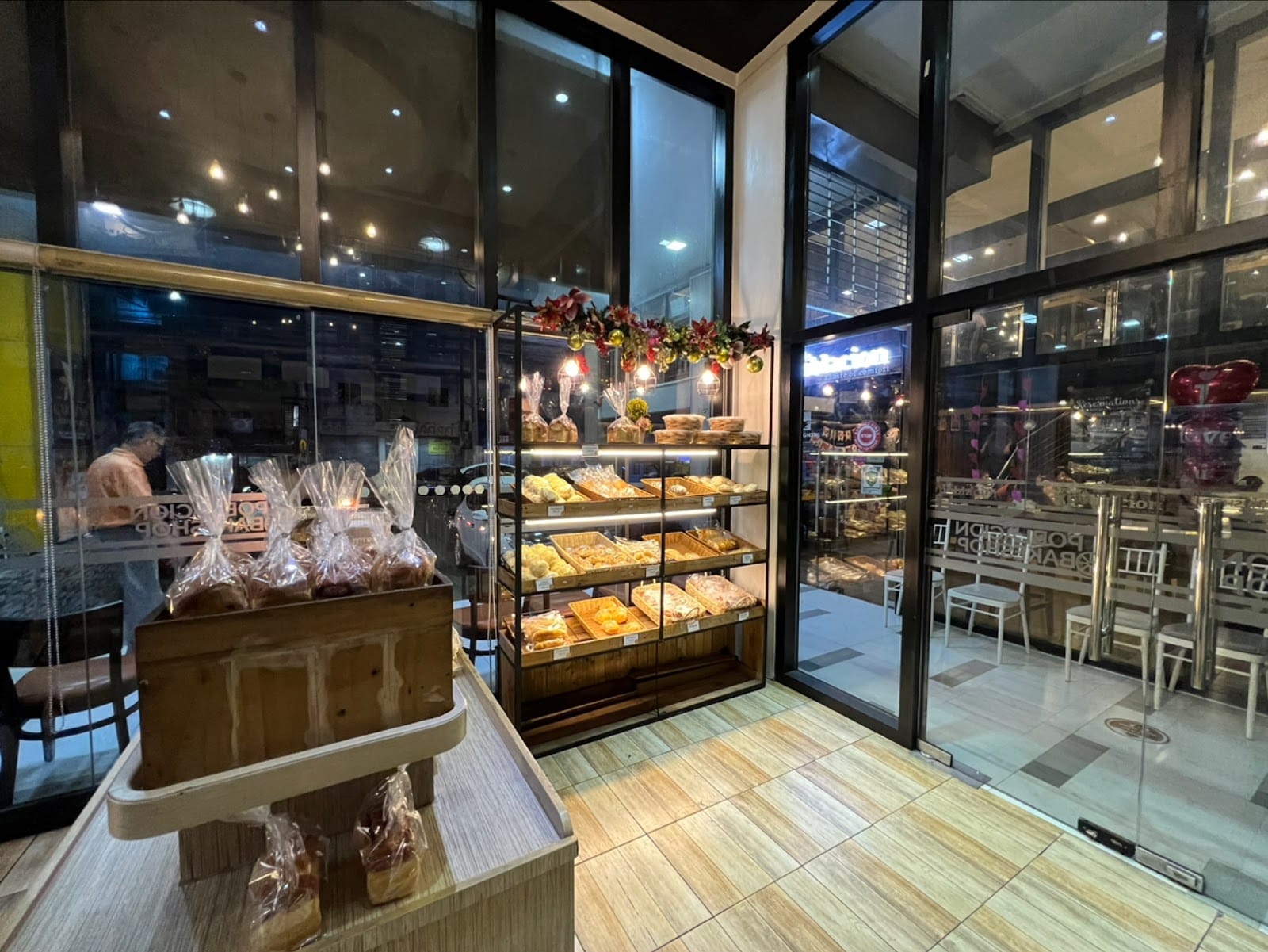 Café Poblacion