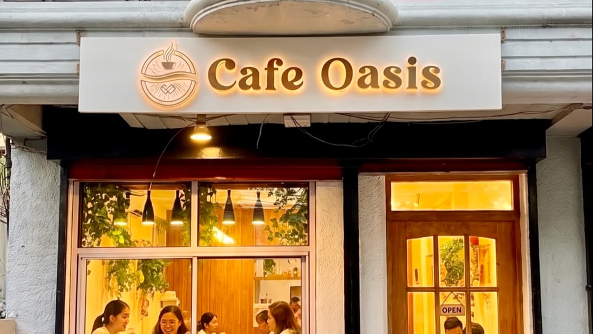 Cafe Oasis - Mercedes Ave