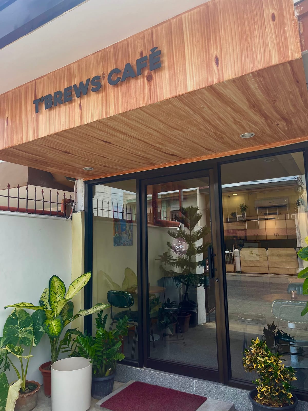 T'Brews Café