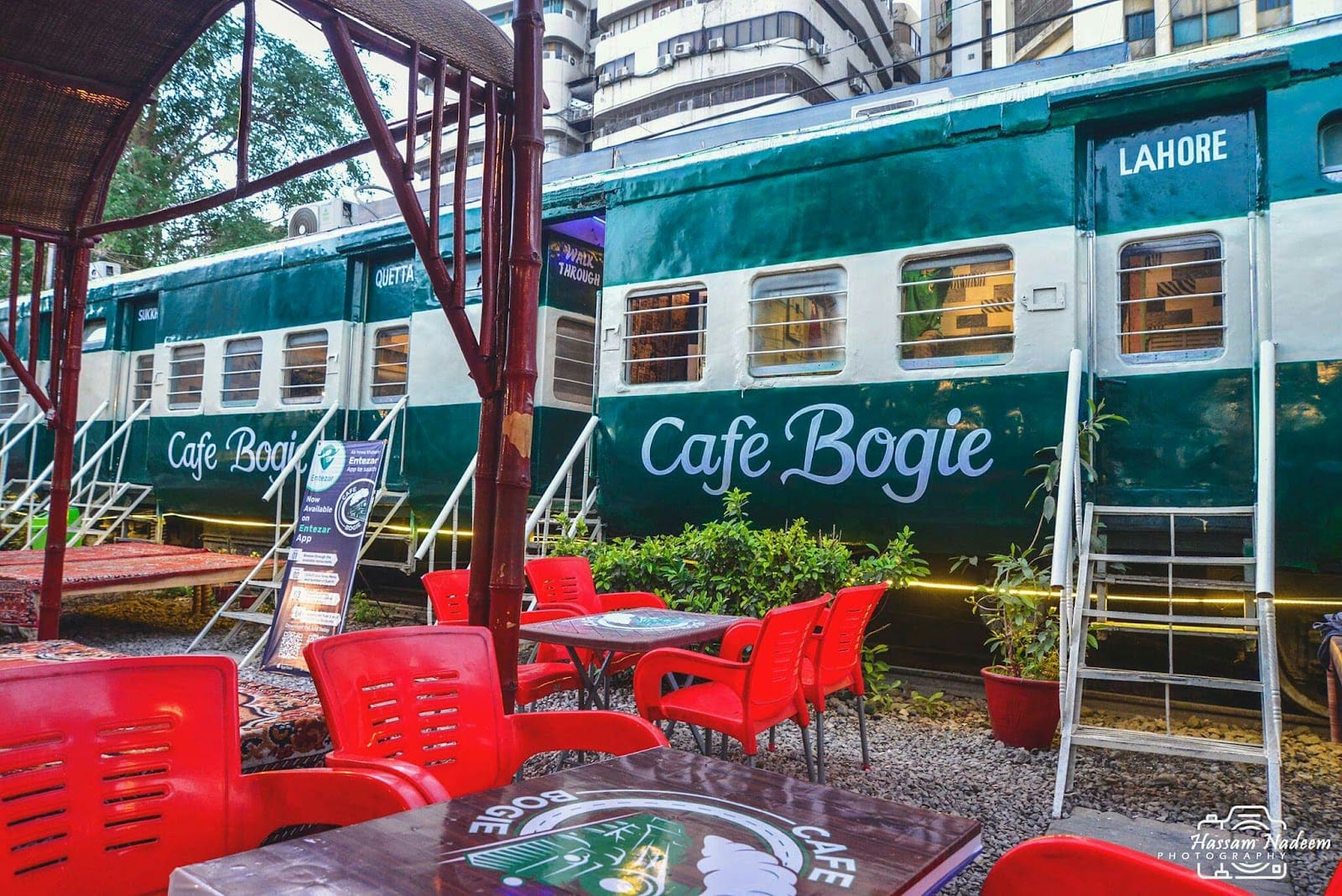 CAFÈ BOGIE