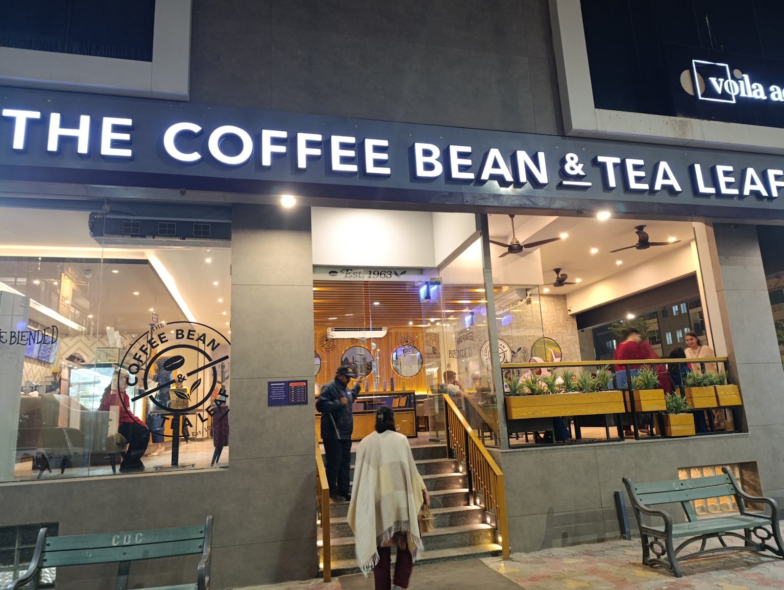The Coffee Bean & Tea Leaf