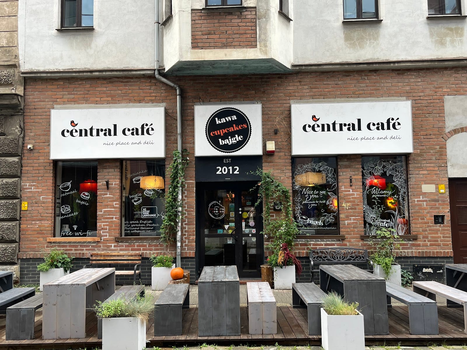 Central Café