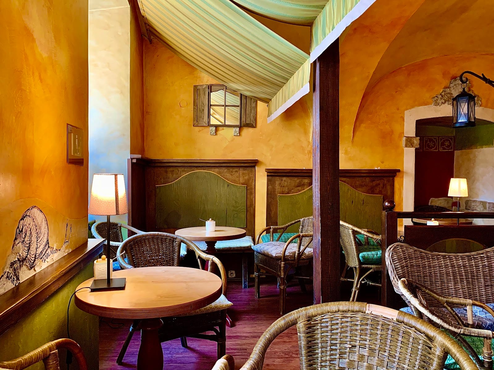 Siesta Café