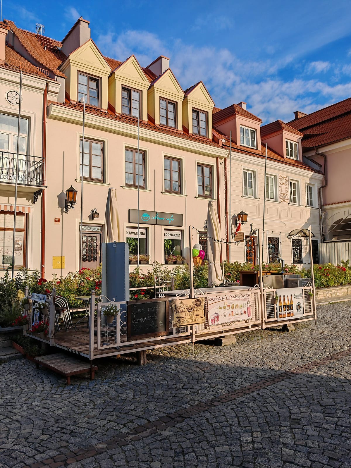 Iskrem Cafe photo 3