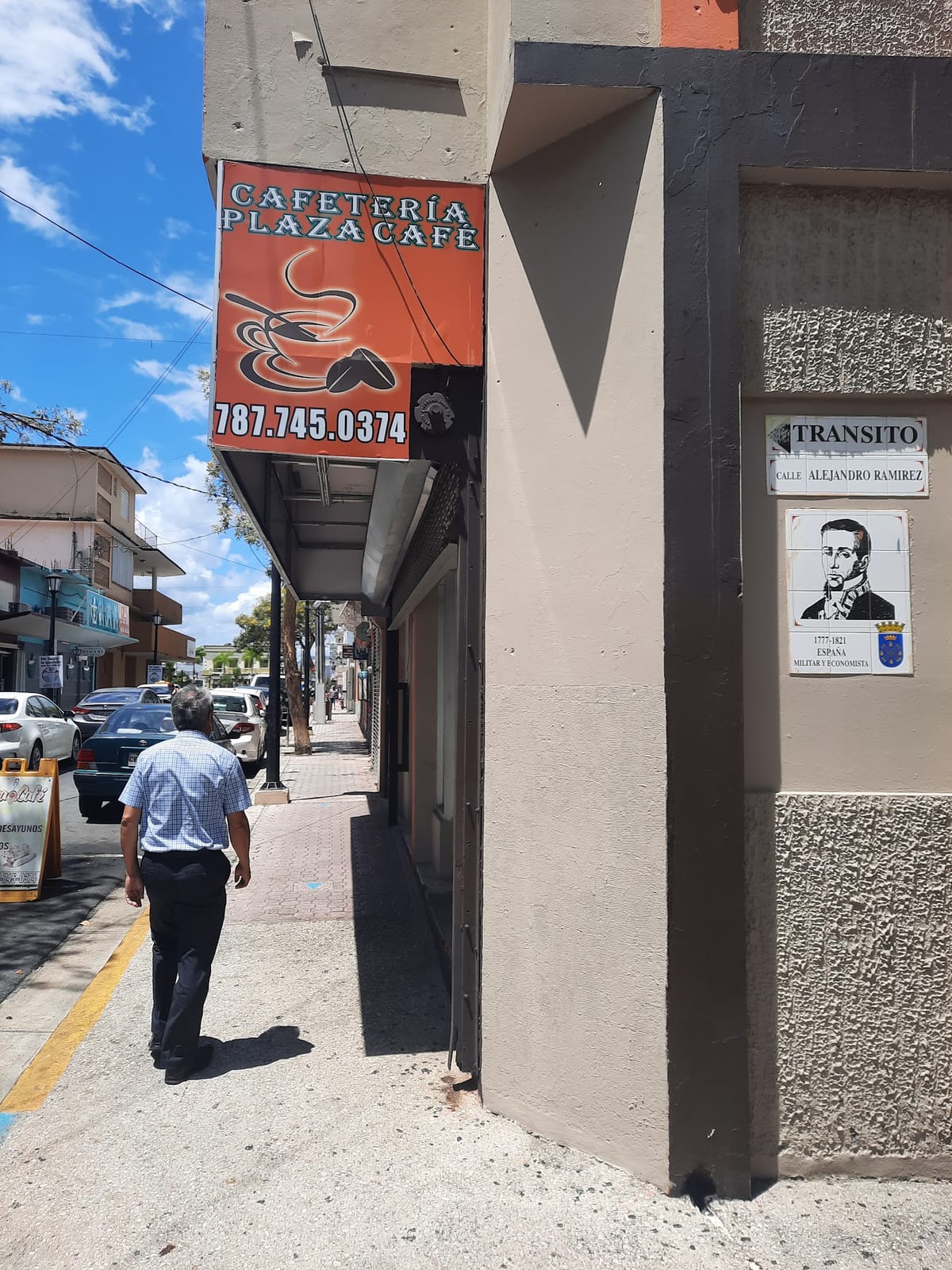 Plaza Café