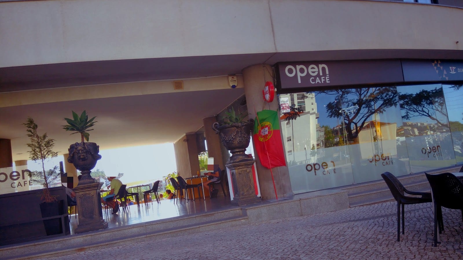 Open Café