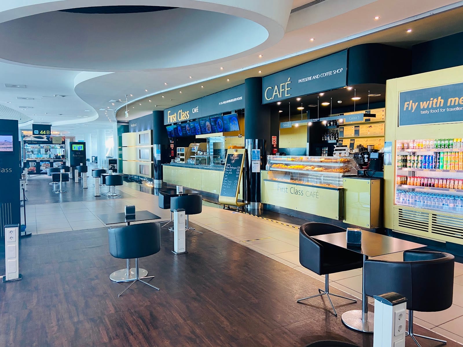 First Class Café