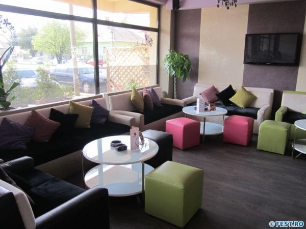 Zoom Lounge Cafe photo 3