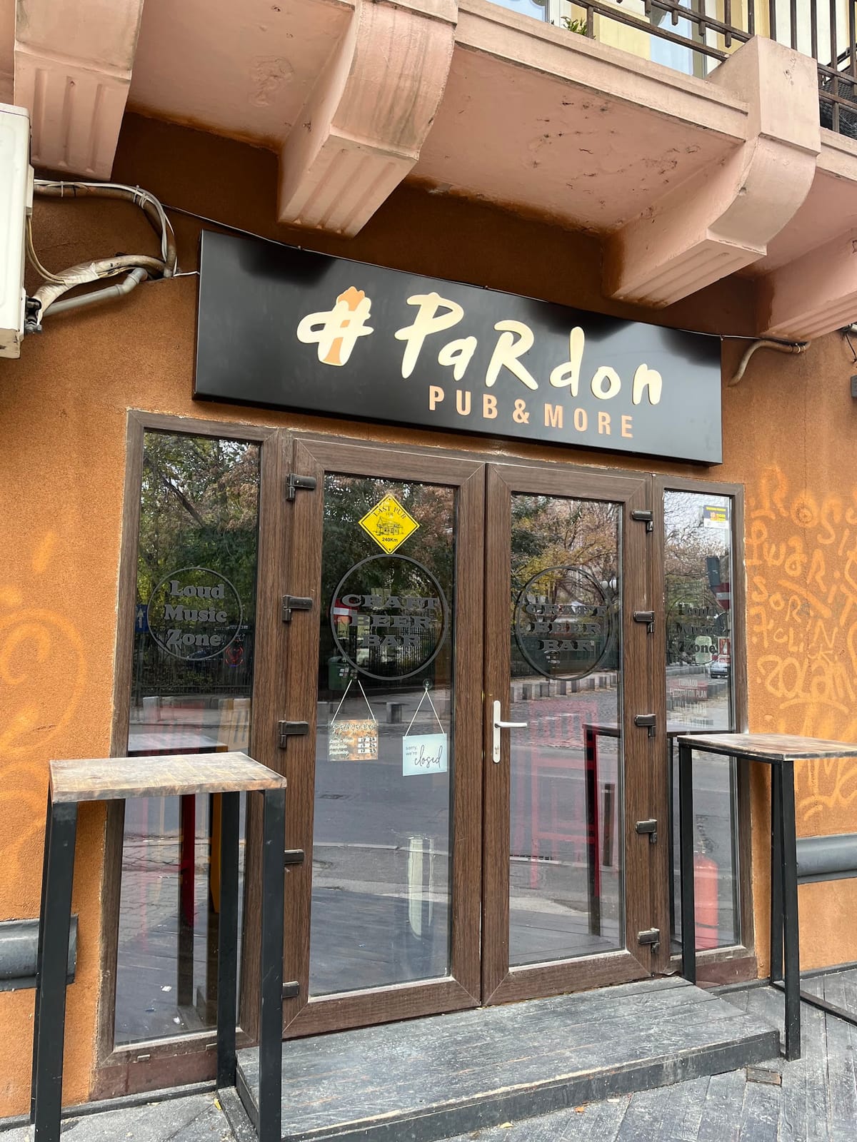 Pardon Café