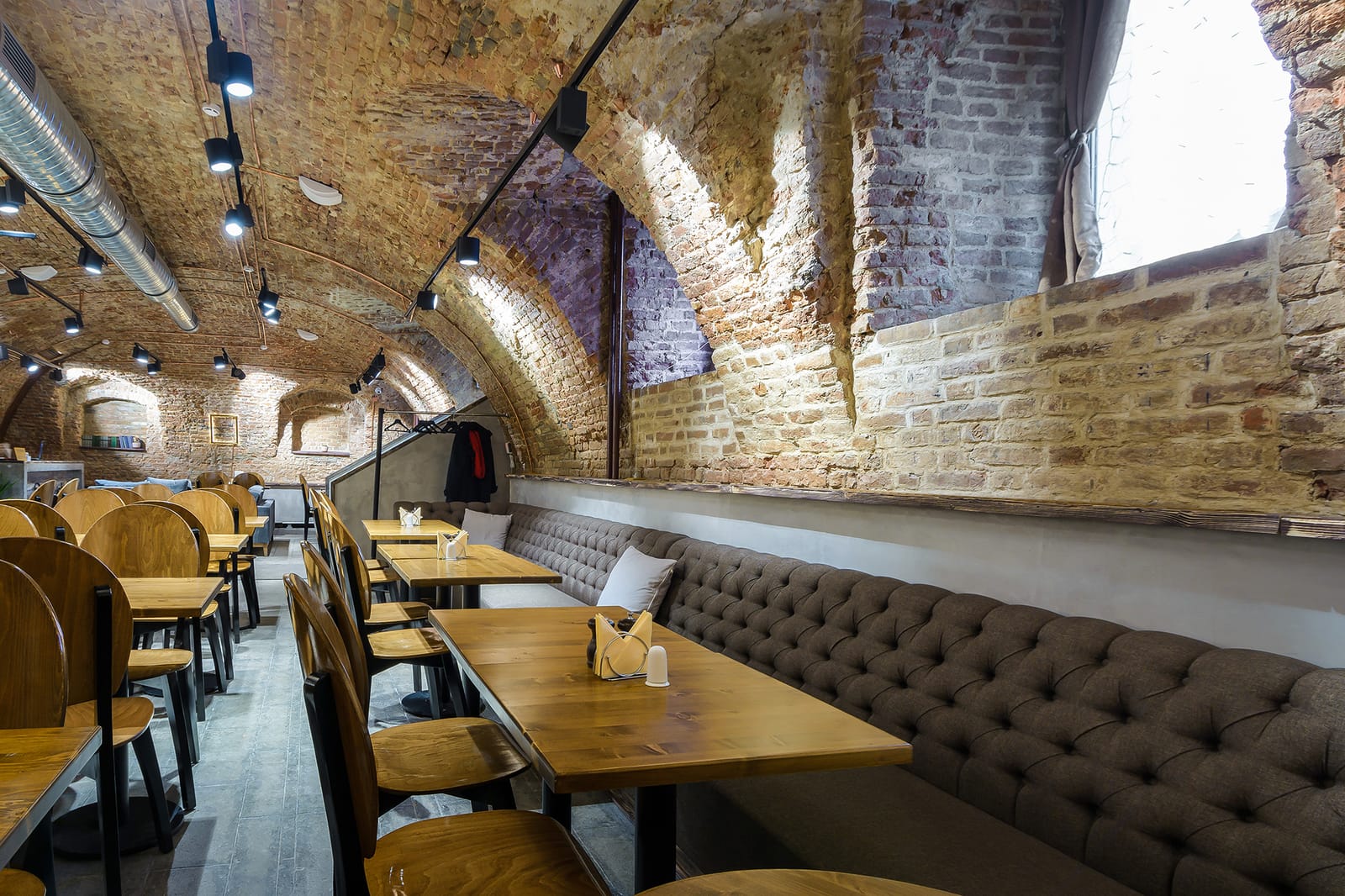 Red Brick photo 5