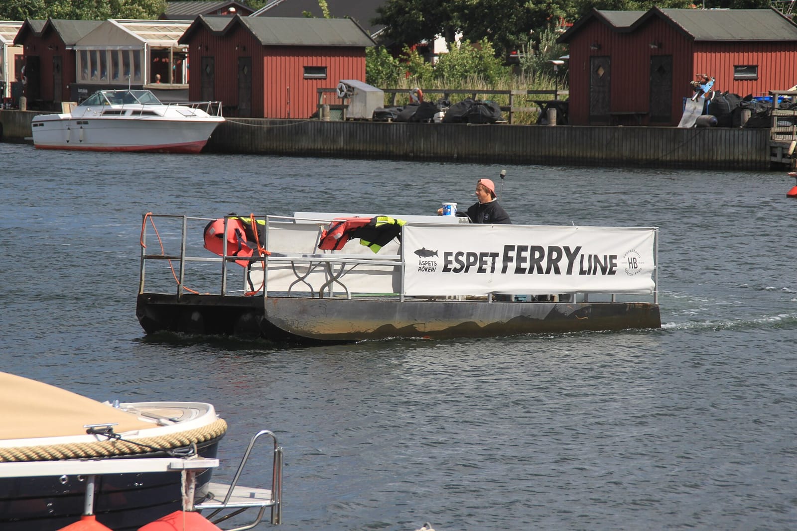 Glassbåten