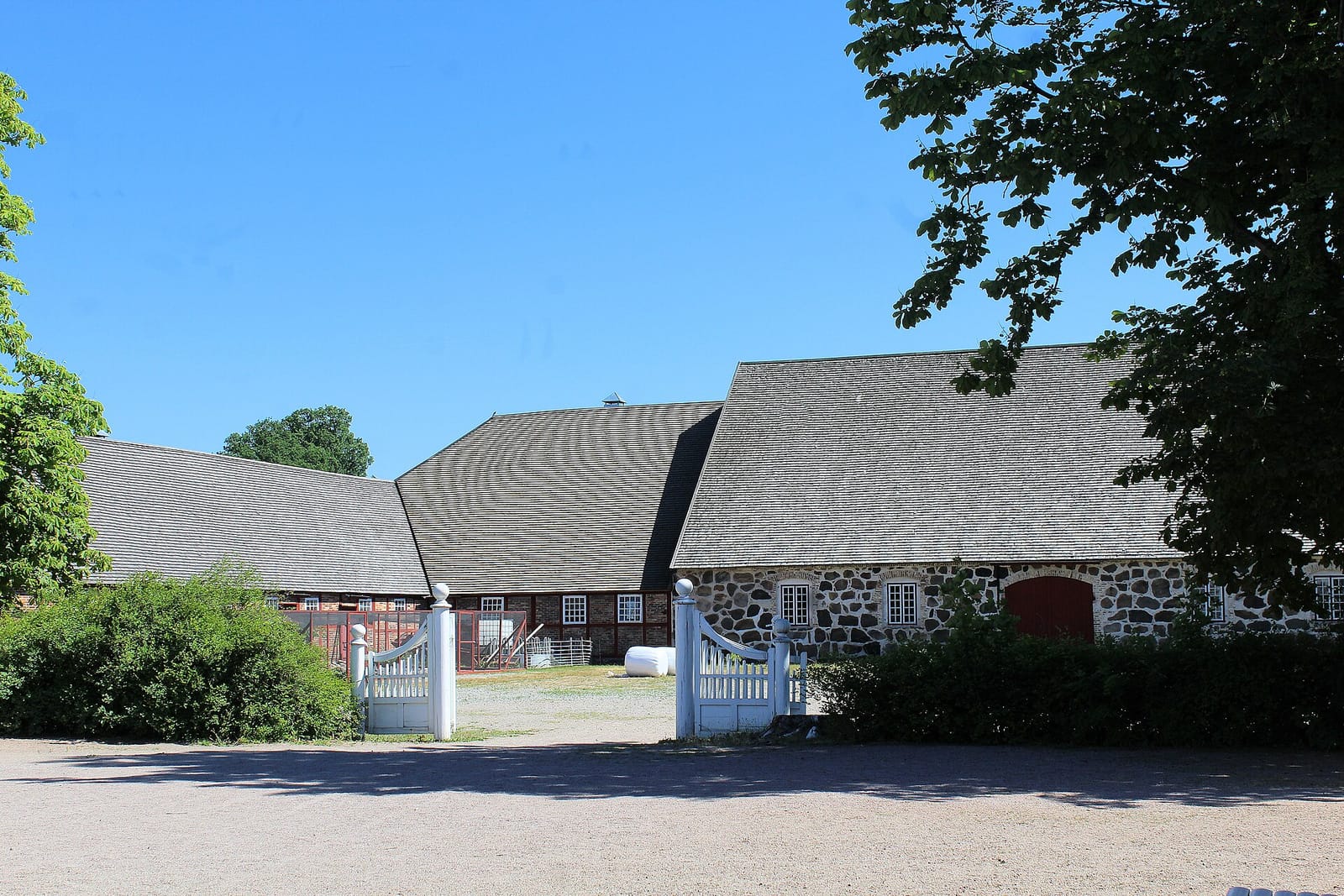 Fredriksdals trädgårdskafé photo 2