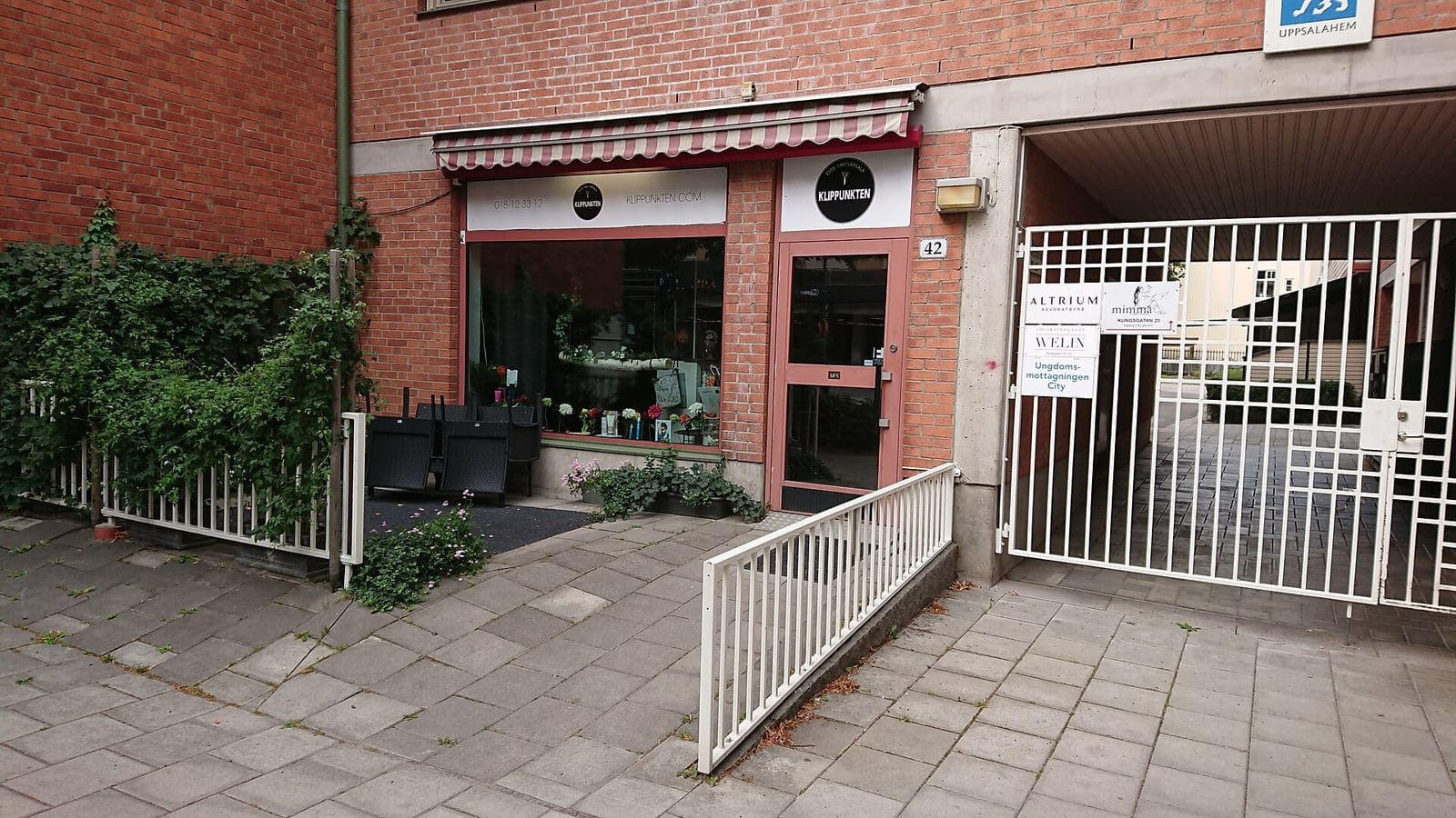 Green Cup Café