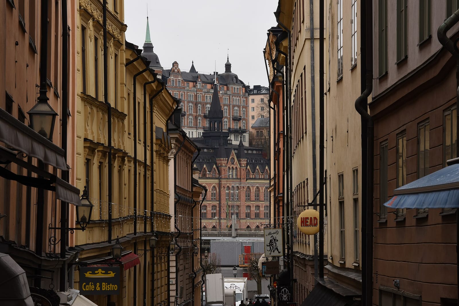 Mo Mo Cha Gamla Stan