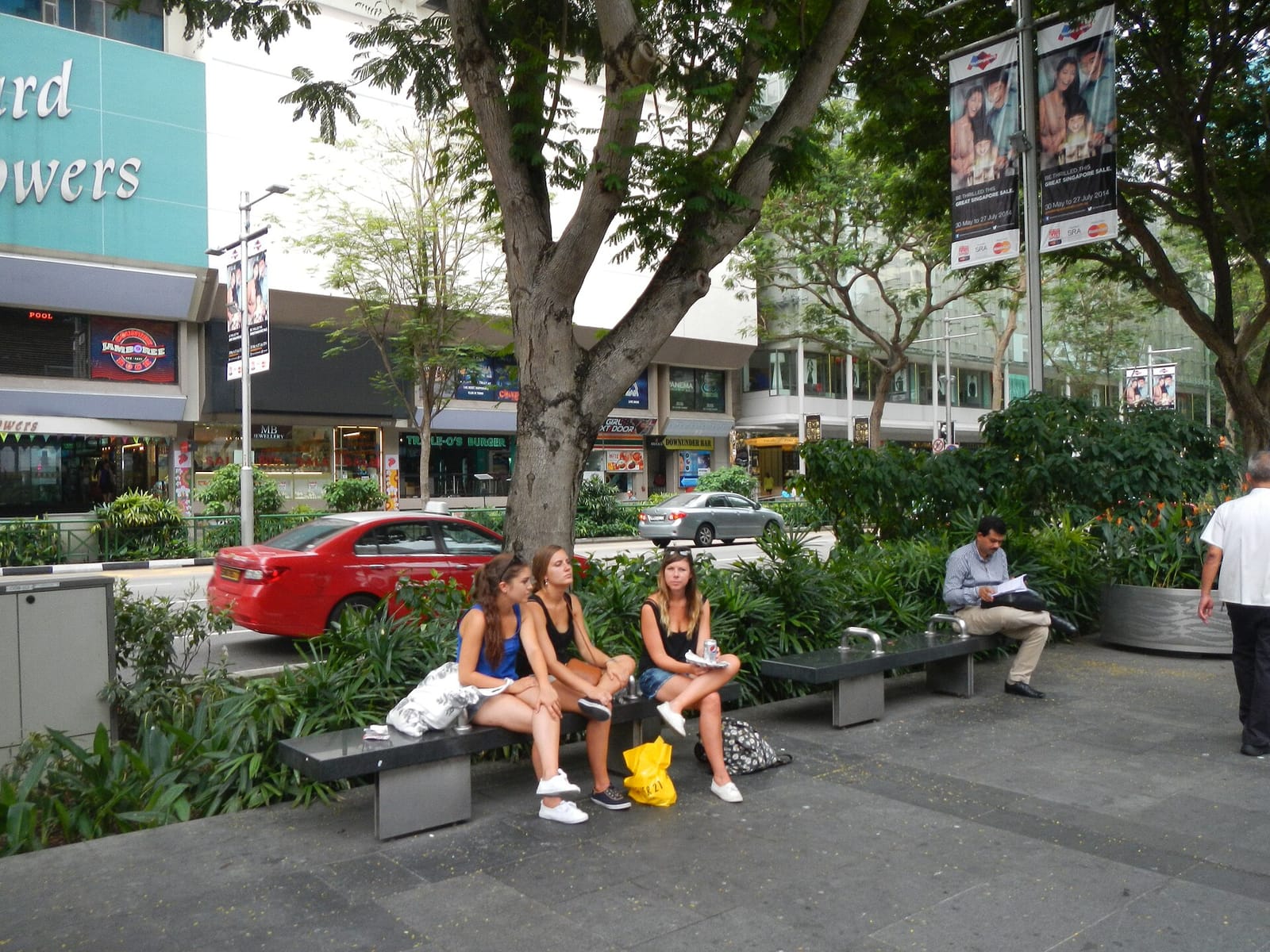 The Coffee Bean & Tea Leaf photo 2