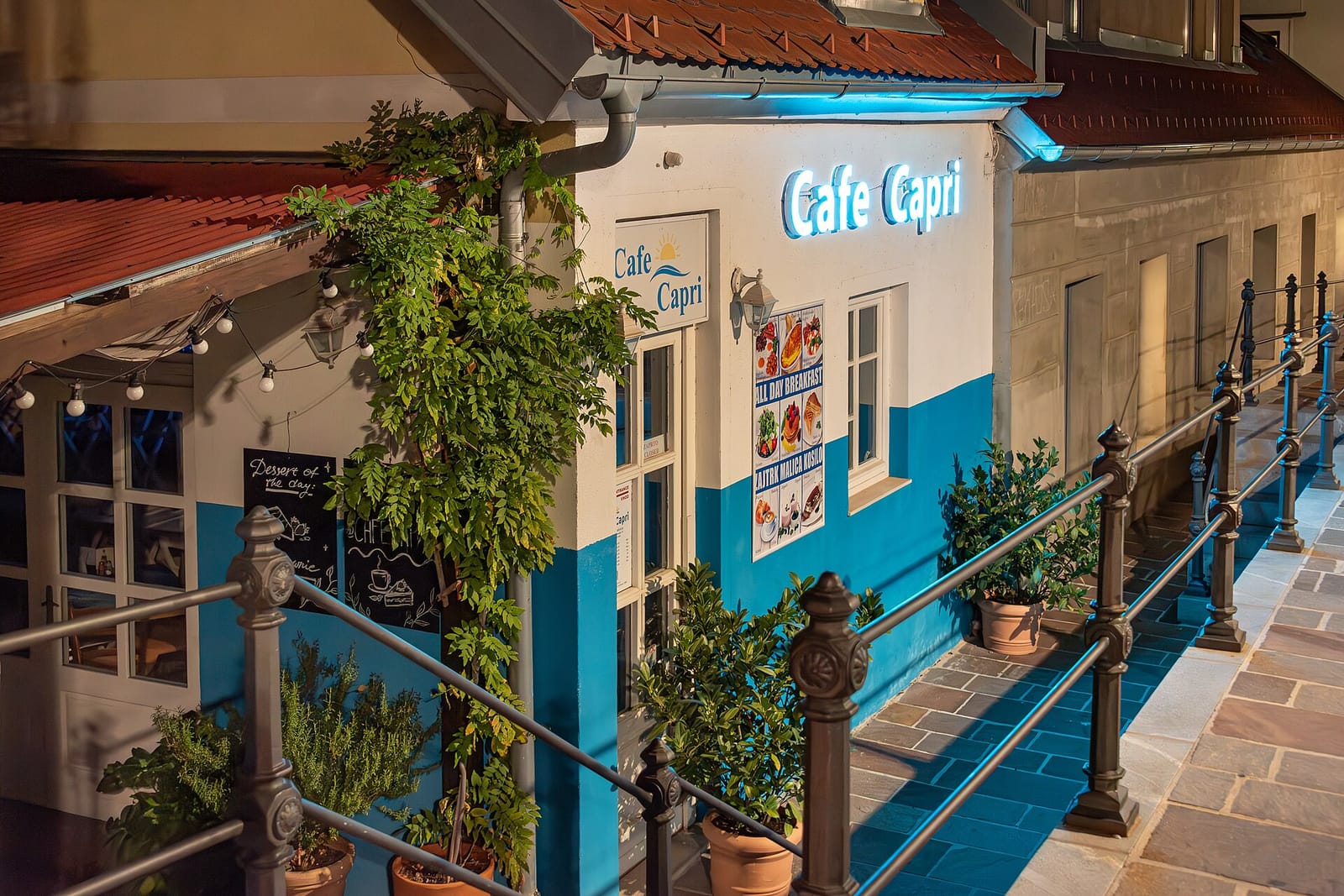 Cafe Capri