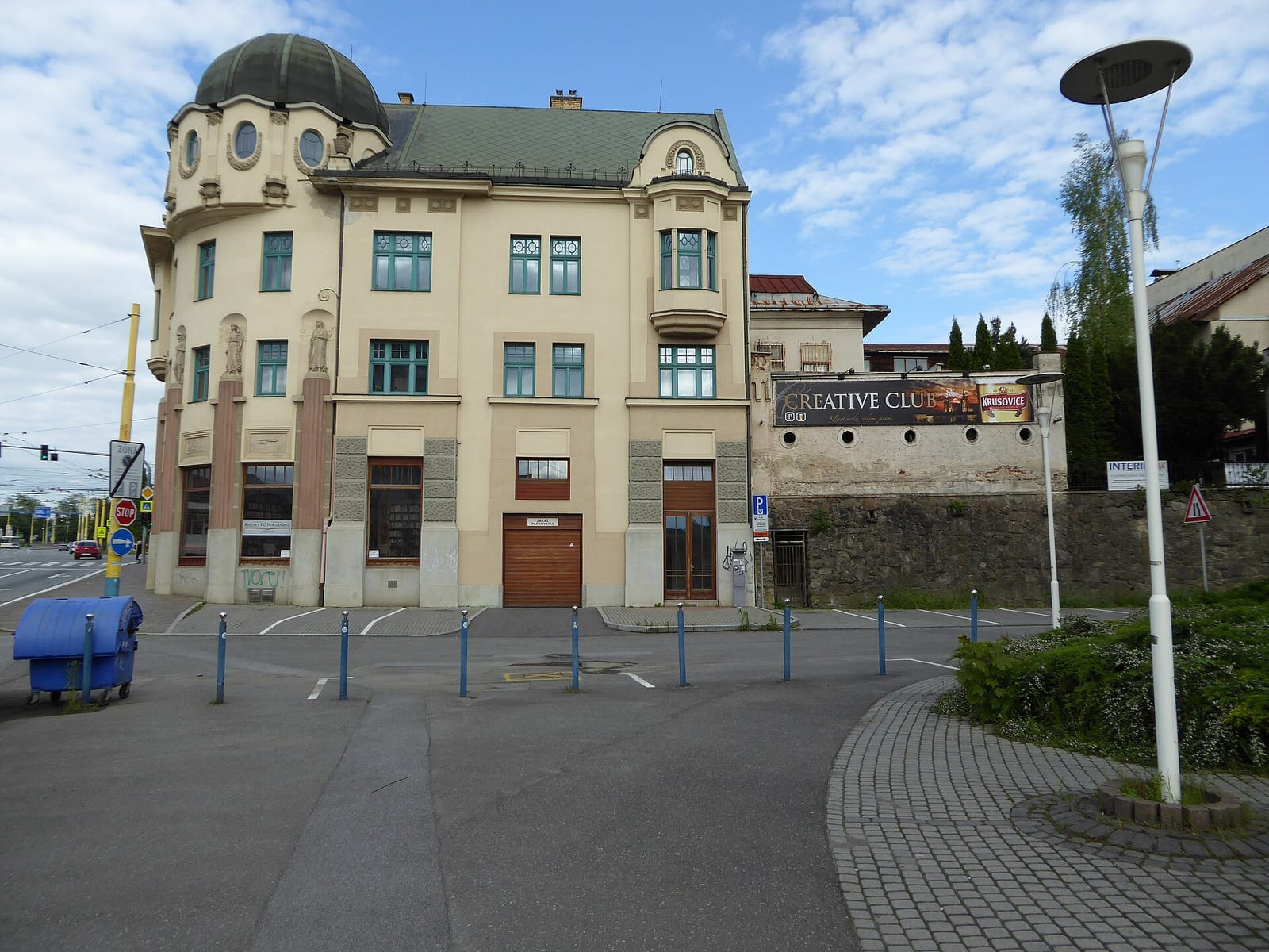 Kumšt Café