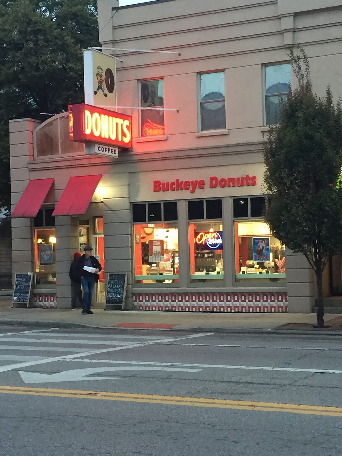 Buckeye Donuts photo 3