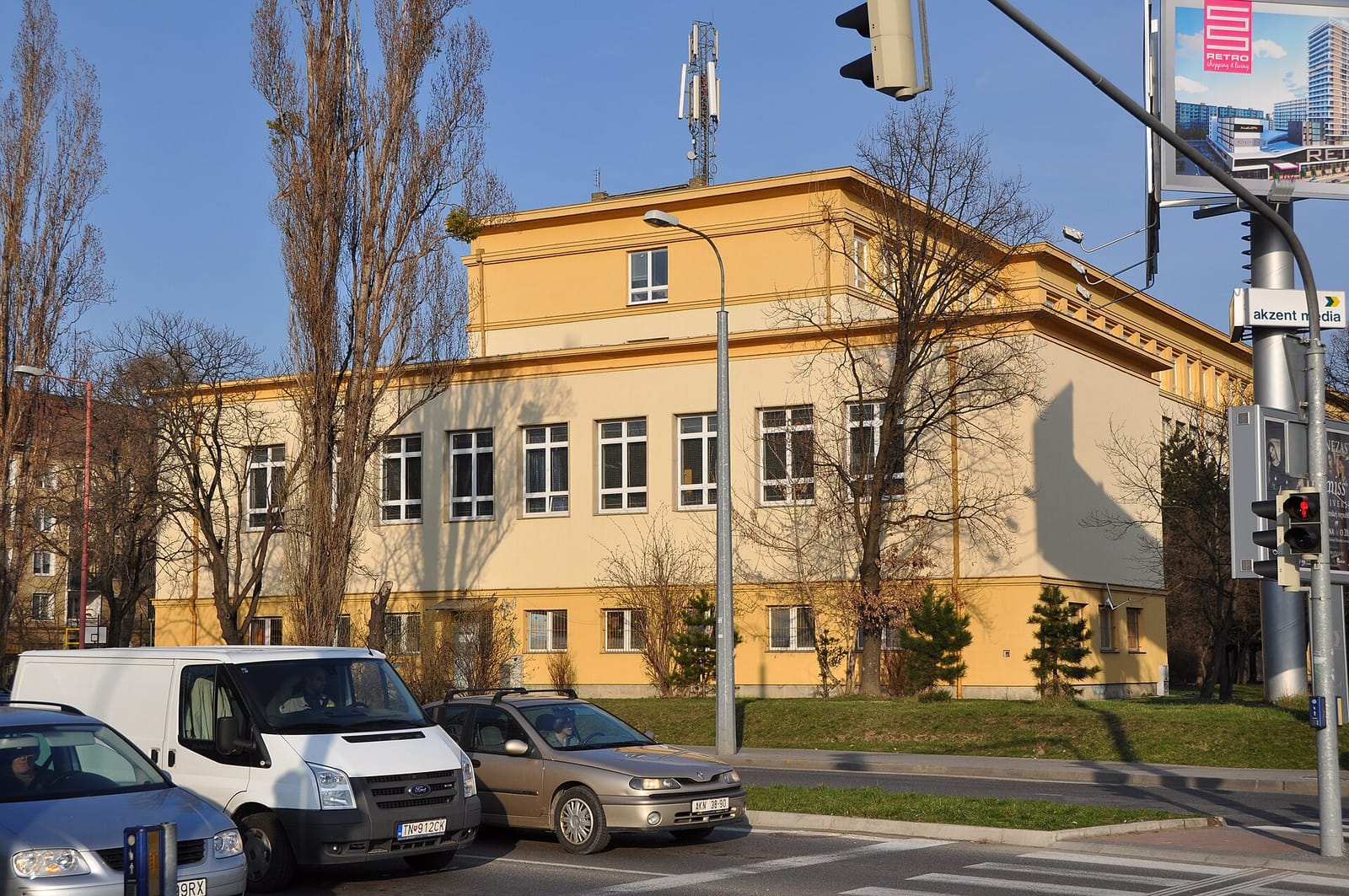 Káva a čau