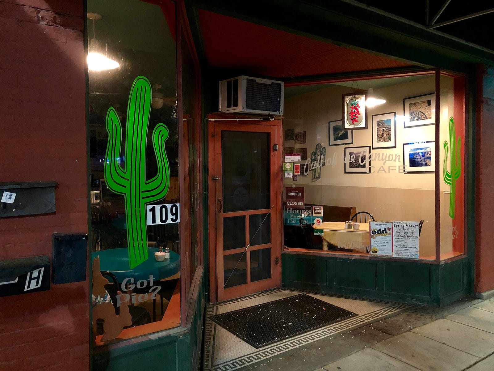 Call of the Canyon Cafe