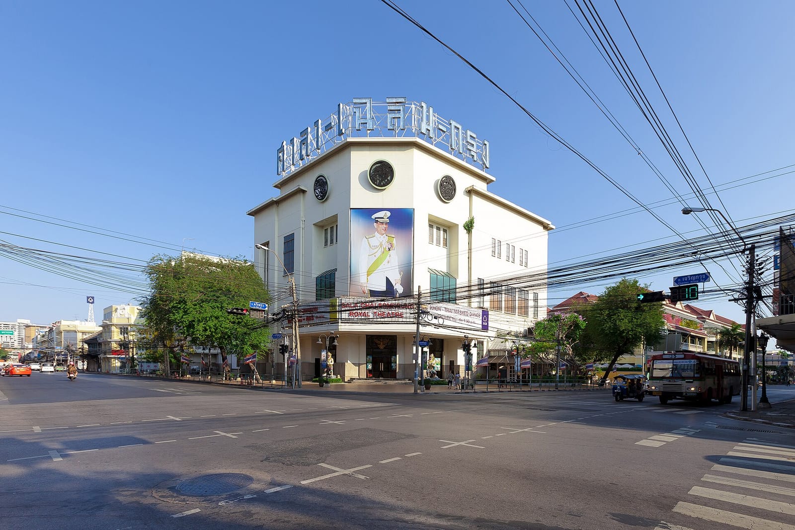on lok yun
