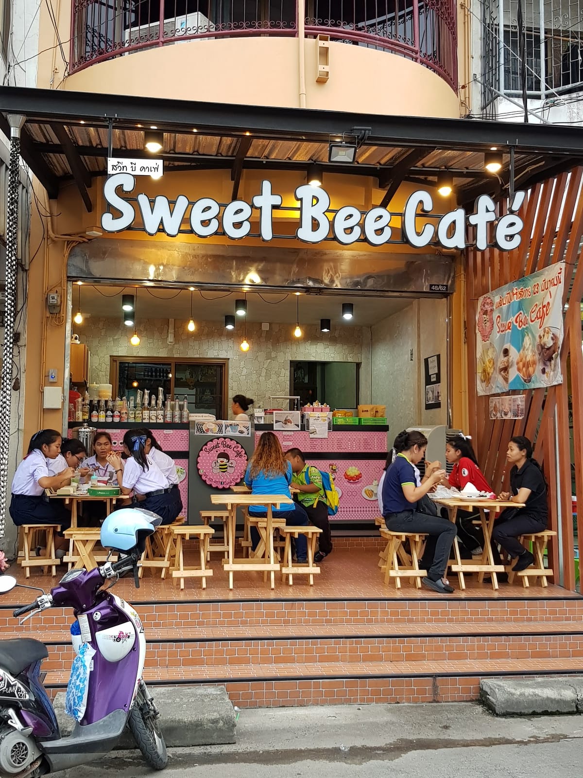 Sweet Bee