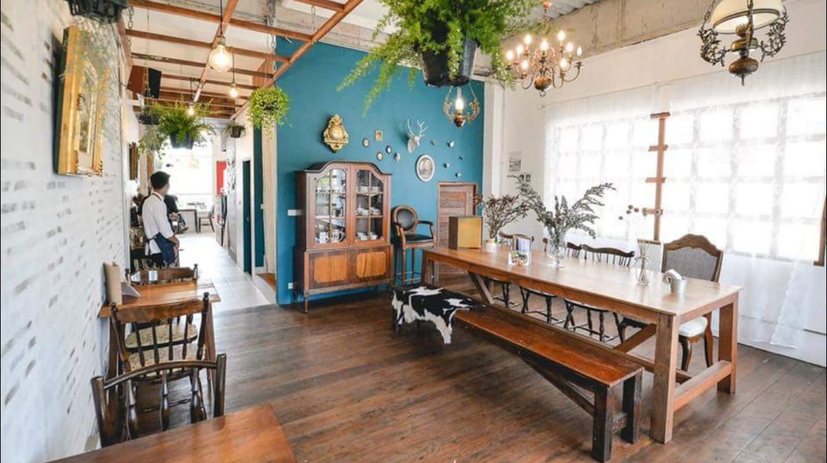 Once Upon a Tree Cafe