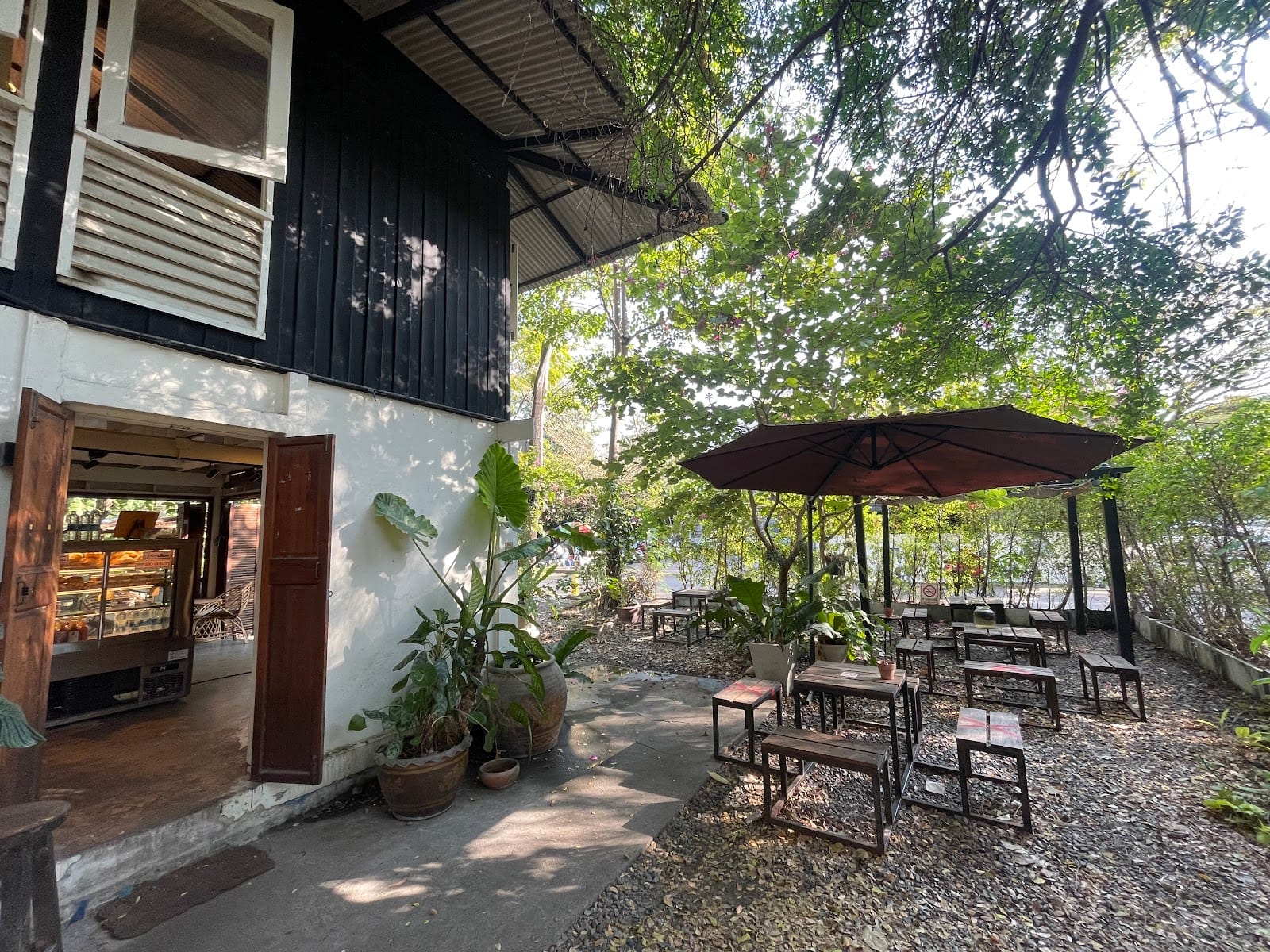 Baan Cool Cafe & Arts Space